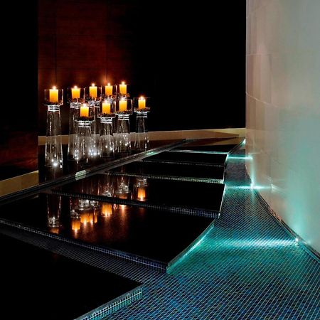 Marriott Executive Apartments Al Jaddaf, Dubai Buitenkant foto The Sky Bar