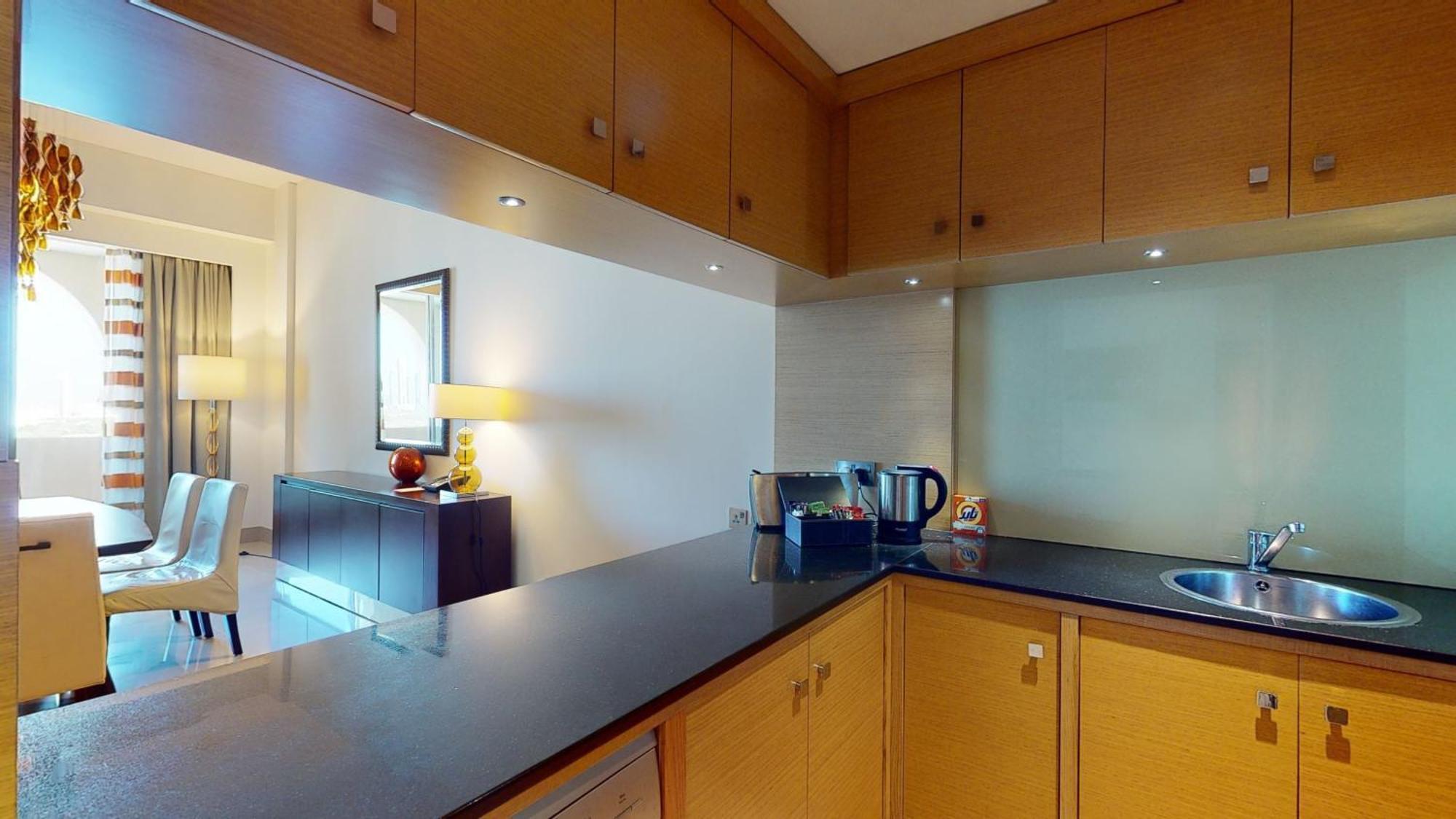 Marriott Executive Apartments Al Jaddaf, Dubai Kamer foto A typical kitchen in a serviced apartment