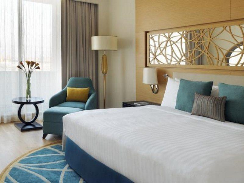Marriott Executive Apartments Al Jaddaf, Dubai Buitenkant foto A bedroom at the hotel