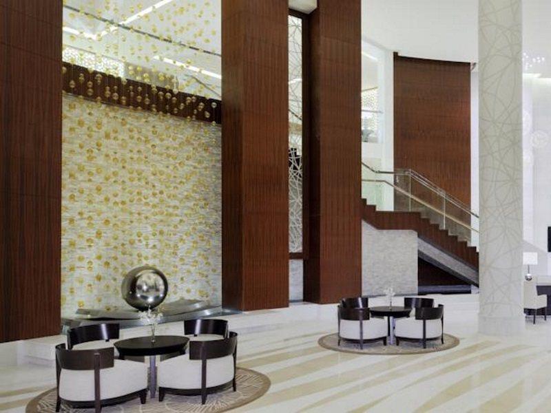 Marriott Executive Apartments Al Jaddaf, Dubai Buitenkant foto The lobby of the hotel